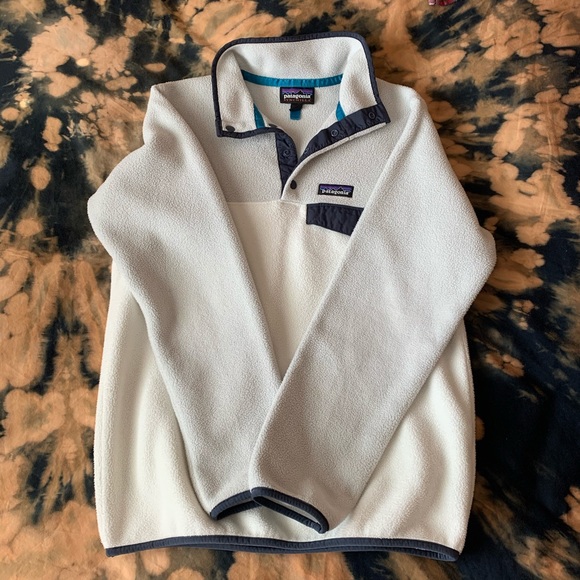 Patagonia Sweaters - Patagonia Synchilla Snap Fleece 🧸🤍